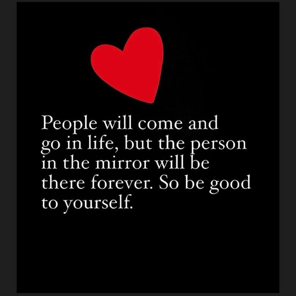 Meet your Posher, Alegra - Picture 5 of 11